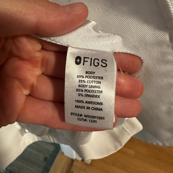 FIGS Aurora Lab Coat - Picture 10 of 14